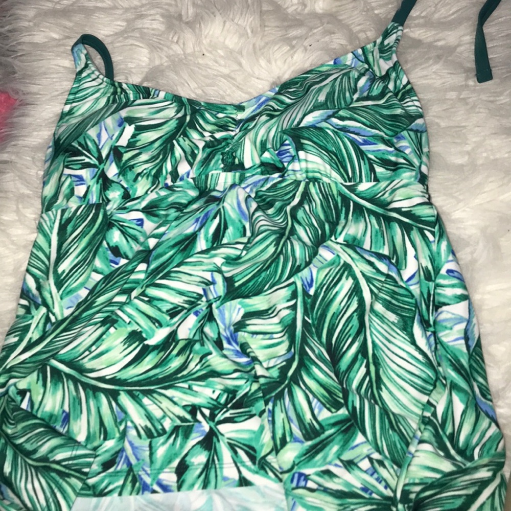 super cute floral tankini